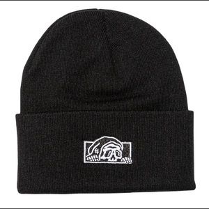 Black Sketchy Tank Beanie